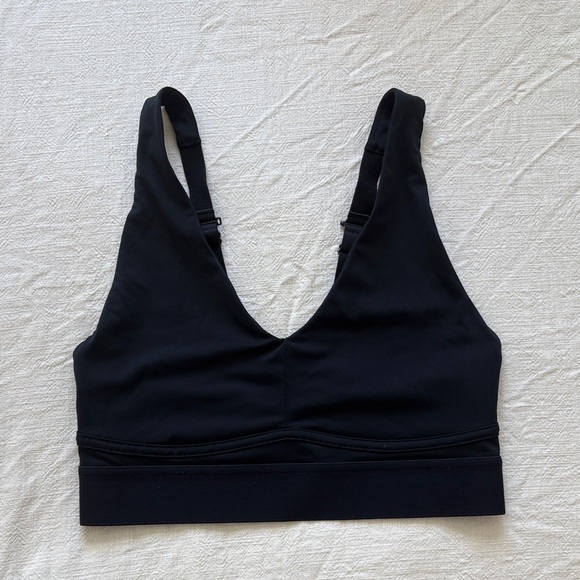Fabletics Sports Bra - Picture 1 of 9